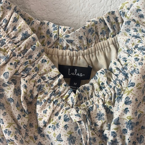 Lulu’s Medium dainty blue Floral Cream Dress - Picture 2 of 5